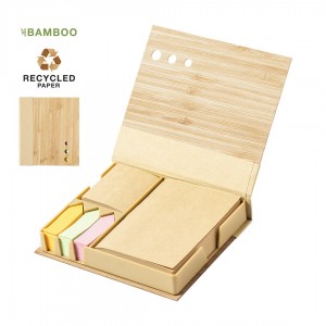 Taco sobremesa hojas recicladas. Taco notas sobremesa tapas de bambú. Taco hojas recicladas y tapas de madera.